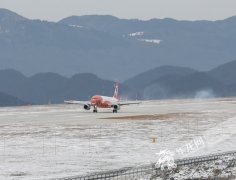 平穩(wěn)降落！重慶仙女山機(jī)場(chǎng)正式通航
-中歐班列線路
