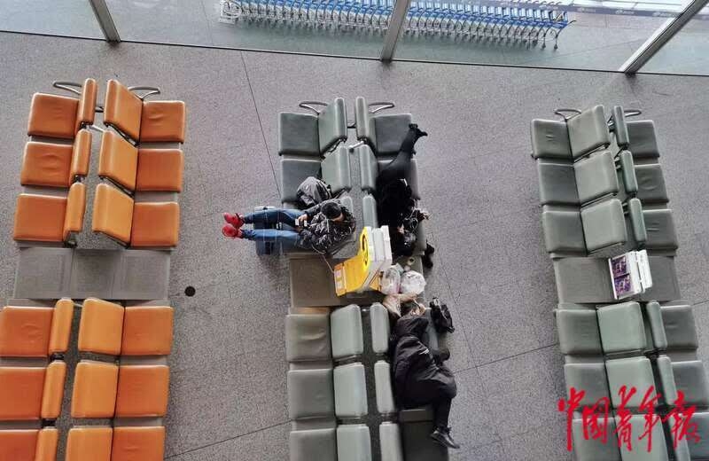 疫情下的北京首都機(jī)場(chǎng)：非必要不出京 防疫工作放首位