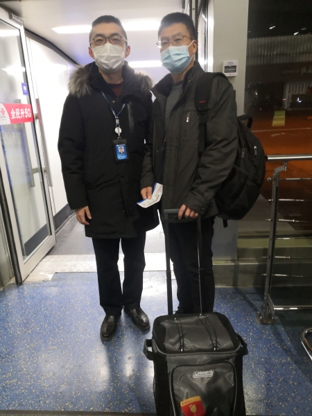 并為董先生開通綠色通道快速完成值機(jī)、安檢與登機(jī)
-國際貨代