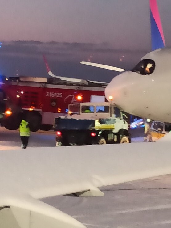 現(xiàn)場(chǎng)圖：維茲航空A320neo又雙叒叕被“襲擊”了
