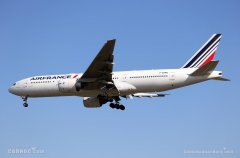  圖：法航波音777-200ER飛機(jī)資料提 攝影：民航資源網(wǎng)網(wǎng)友“鯨魚(yú)要吃人” 民航資