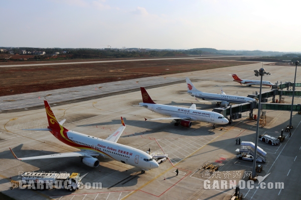 衡陽機(jī)場新建站坪正式啟用
-美國空派